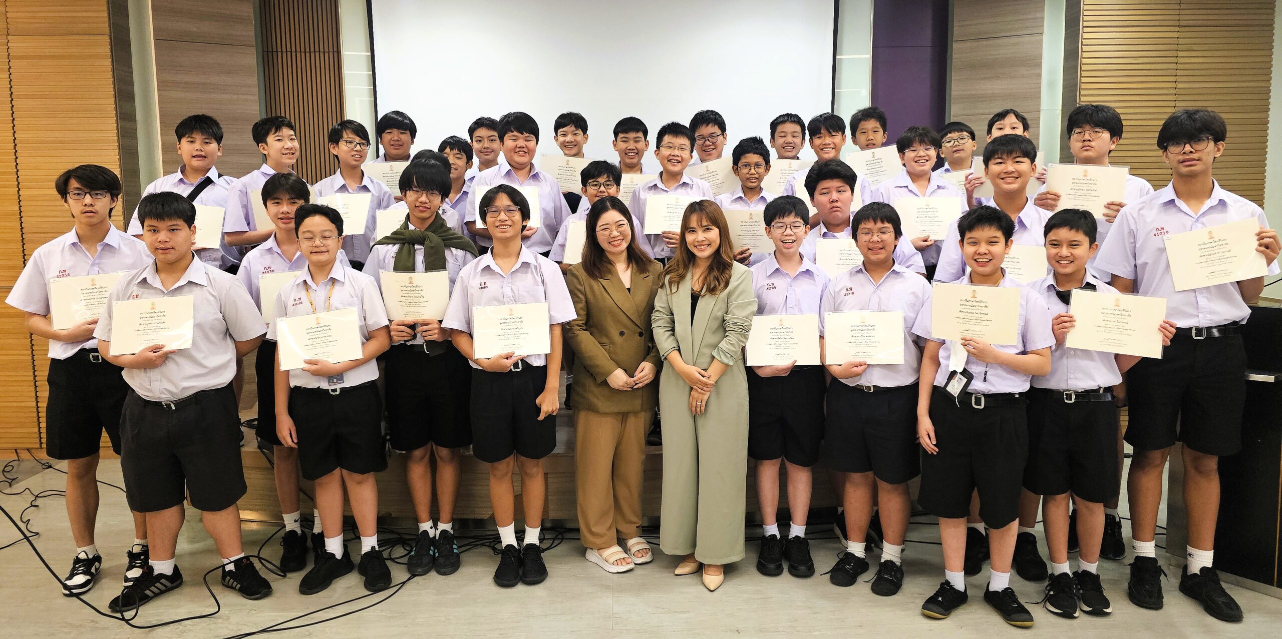 การอบรมหลักสูตร “การพัฒนาบุคลิกภาพและการสื่อสารในยุคนวัตกรรม” ให้แก่นักเรียนระดับมัธยมศึกษาปีที่ 1-3 โรงเรียนกรุงเทพคริสเตียนวิทยาลัย 26-27 กรกฎาคม 2568